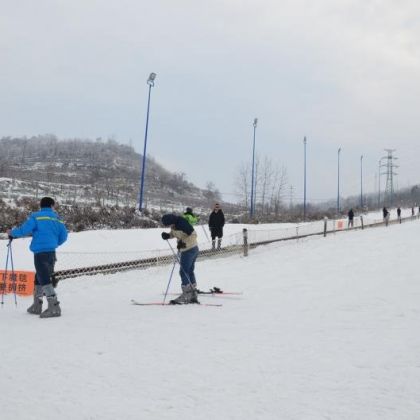 宝鸡冯家塬必捷滑雪场[图]